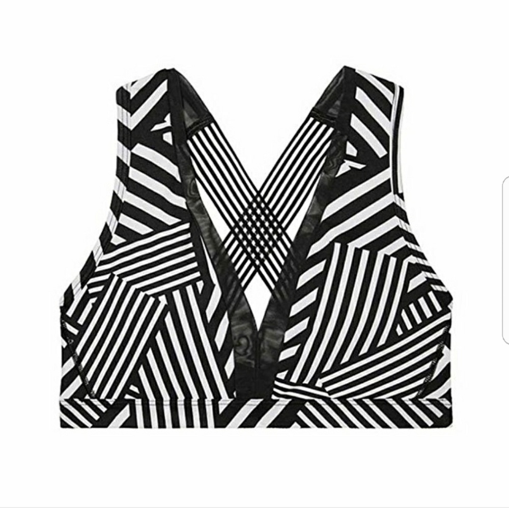 NWT Victoria's secret sports bra